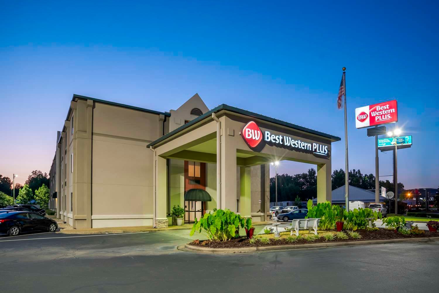 Best Western Plus Oak Mountain Inn 4