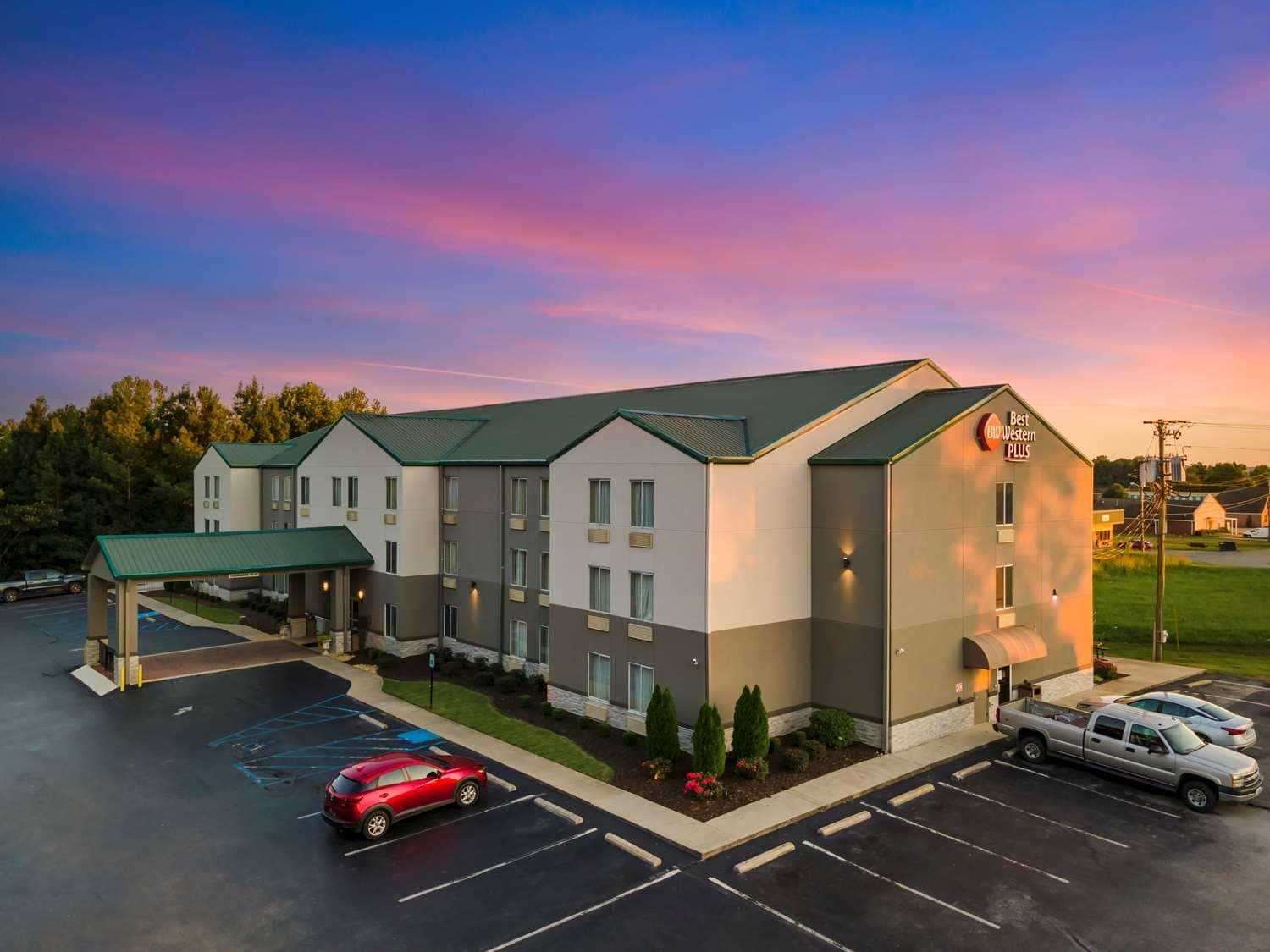 Best Western Plus Russellville Hotel & Suites 2