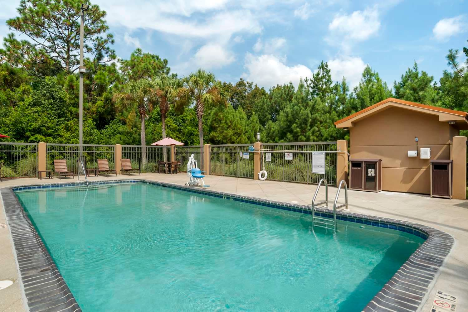 Best Western Plus Daphne Inn & Suites 2