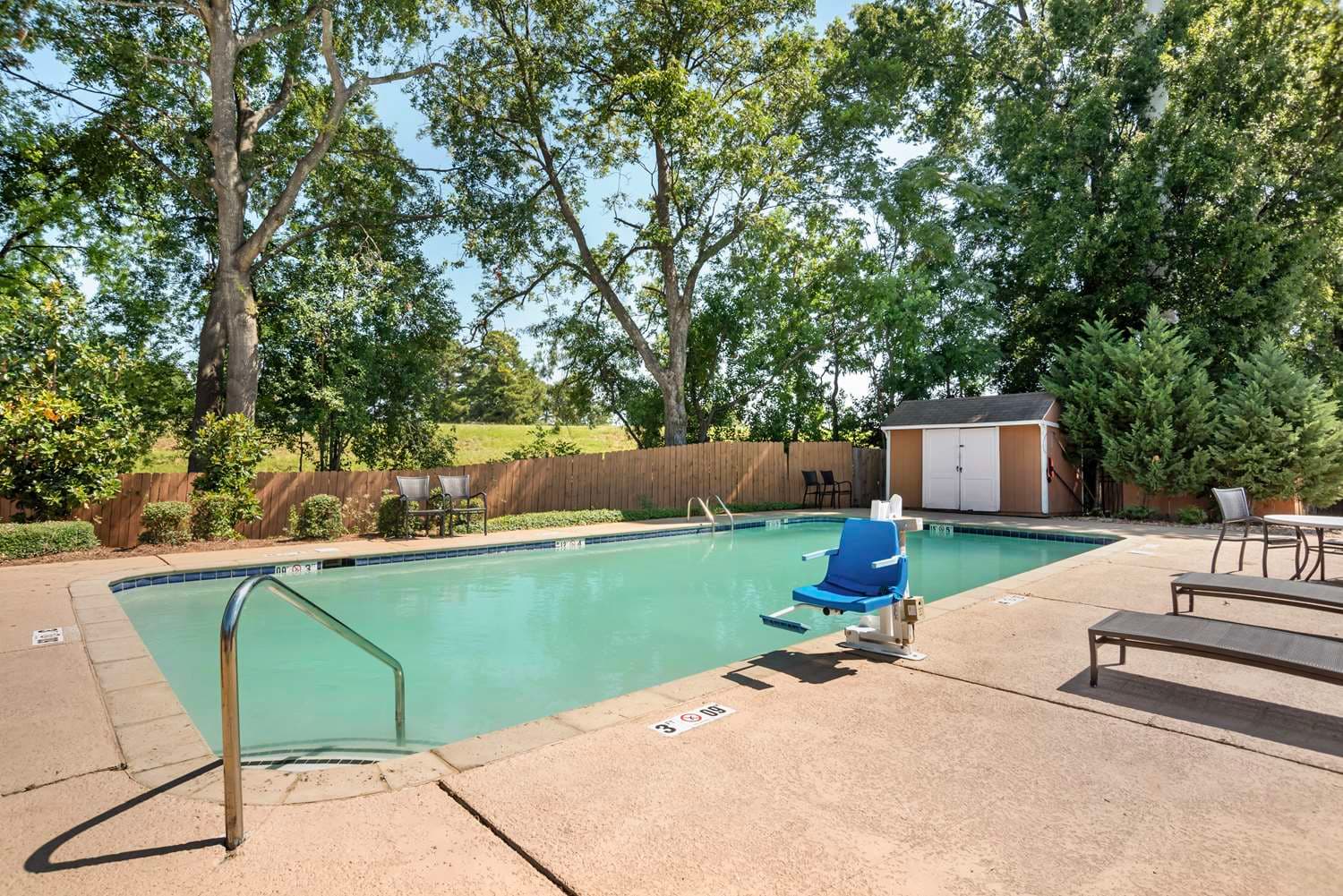 Country Inn & Suites by Radisson, Montgomery East I-85 4