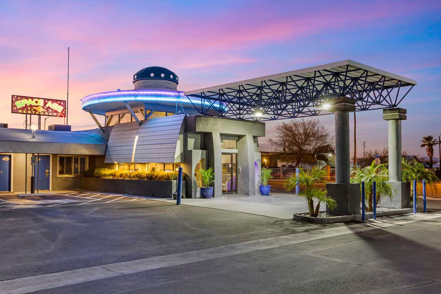 Best Western Space Age Lodge 2