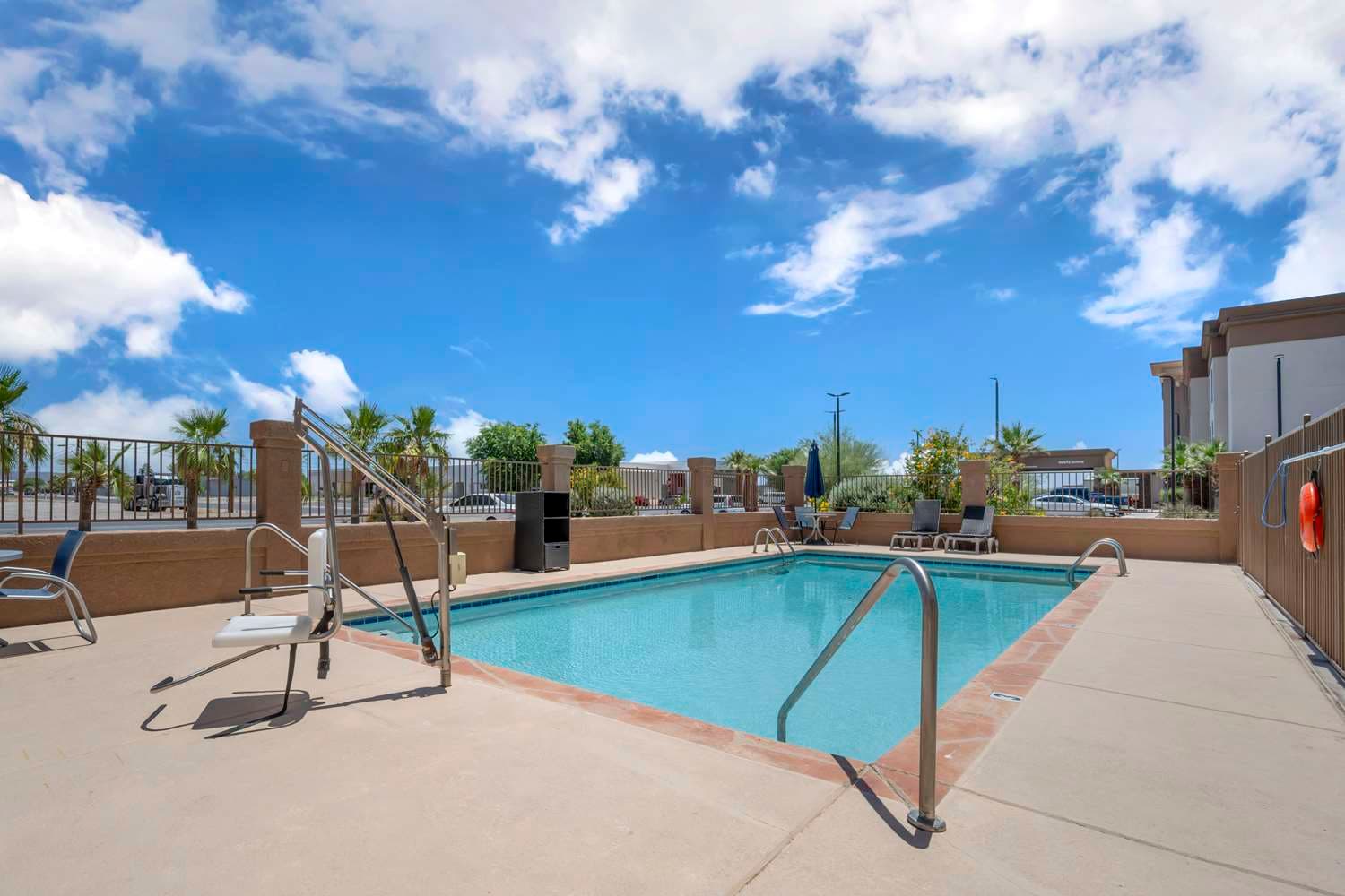 Best Western Parker Inn 2