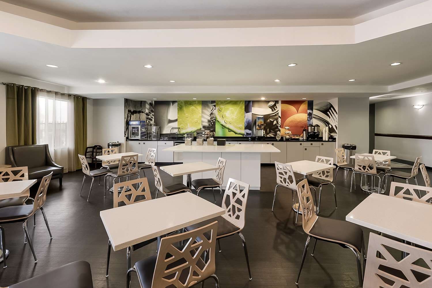 Best Western Douglas Inn & Suites 5