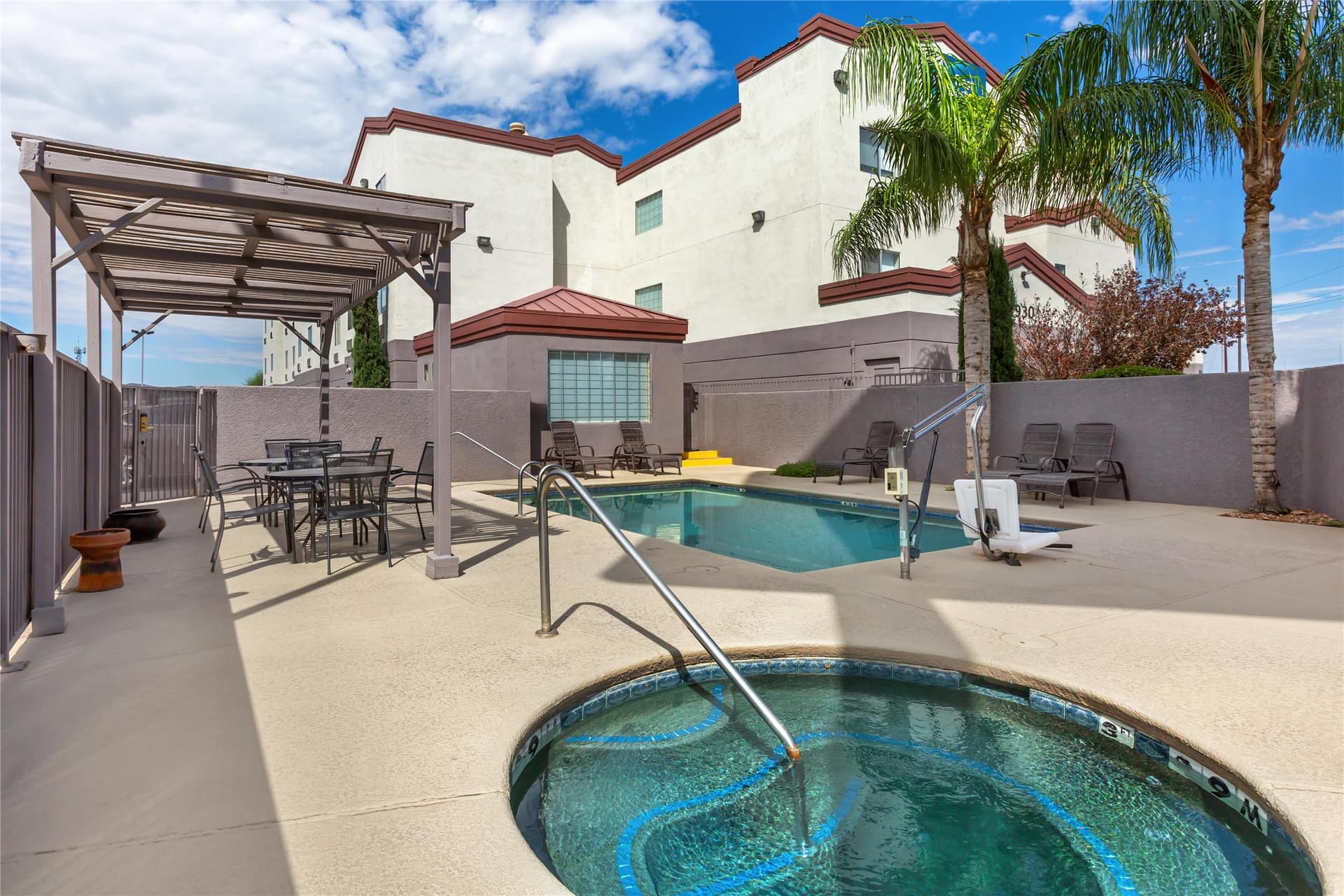 Best Western Gold Poppy Inn 2