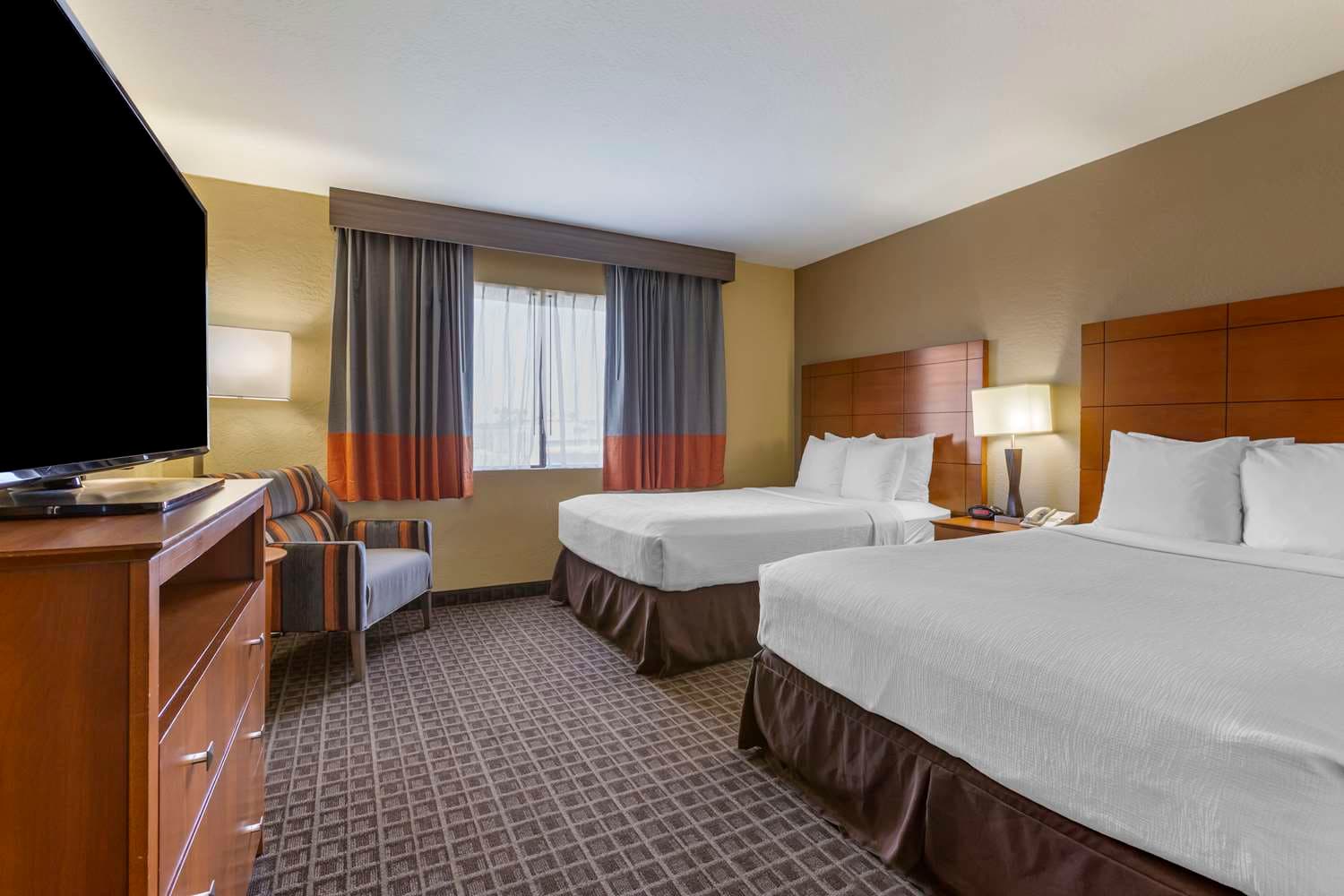 Best Western Plus Scottsdale Thunderbird Suites 3