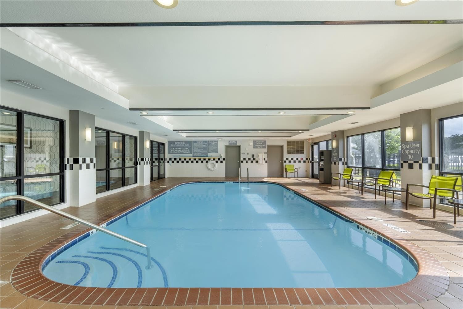 Best Western Plus Castlerock Inn & Suites 3