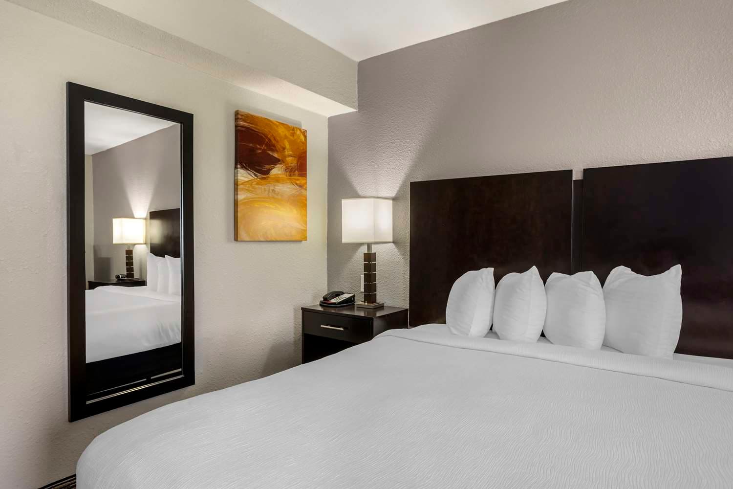 Best Western Plus Jonesboro Inn and Suites 3