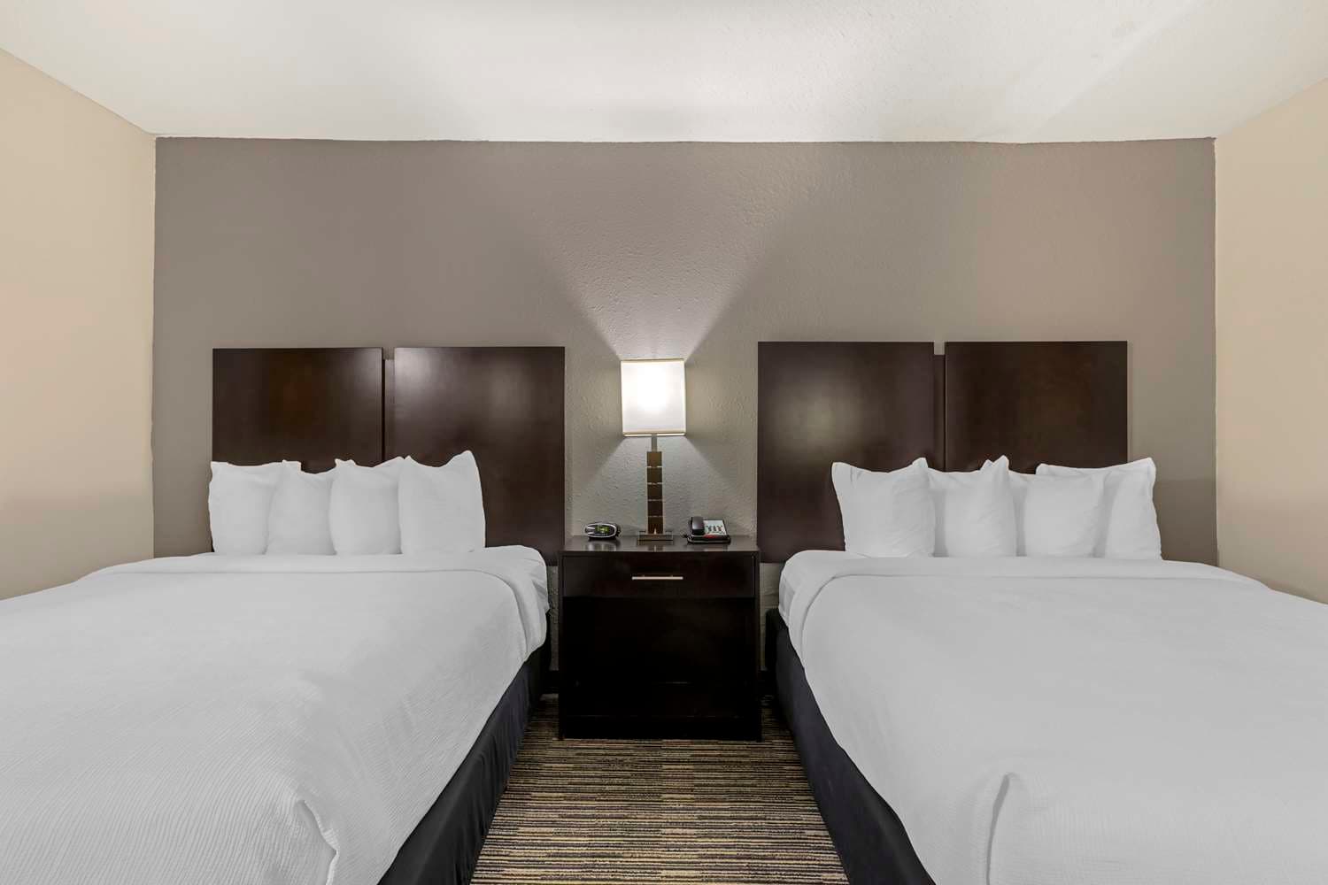 Best Western Plus Jonesboro Inn and Suites 4