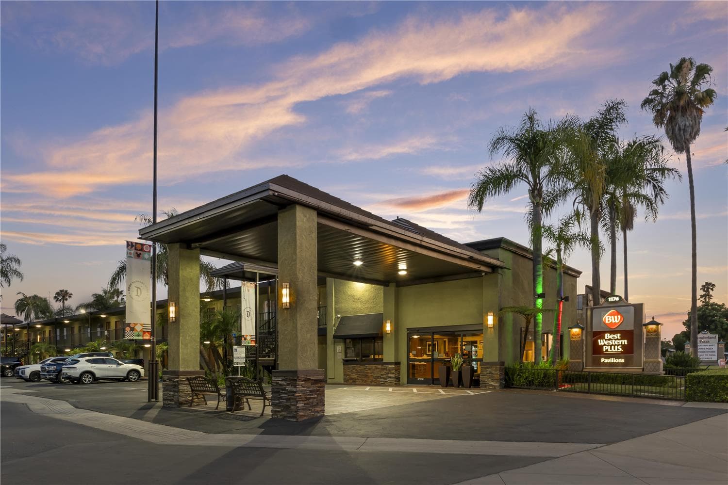 Best Western Plus Pavilions