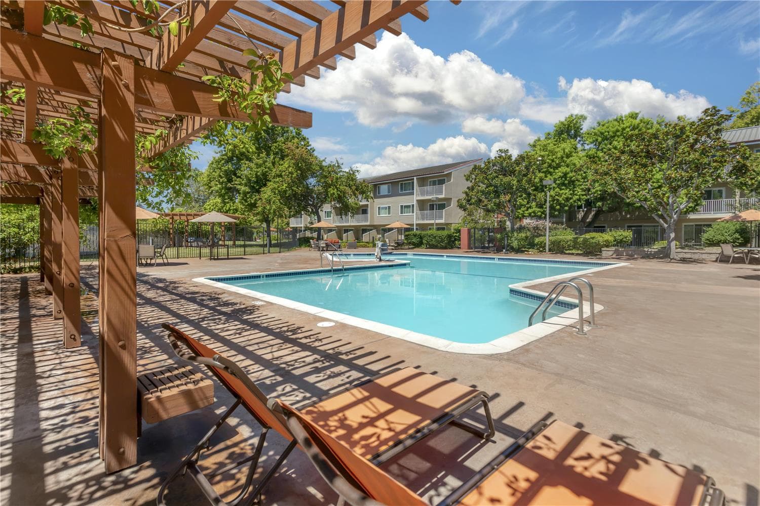 Best Western Plus Garden Court Inn 5