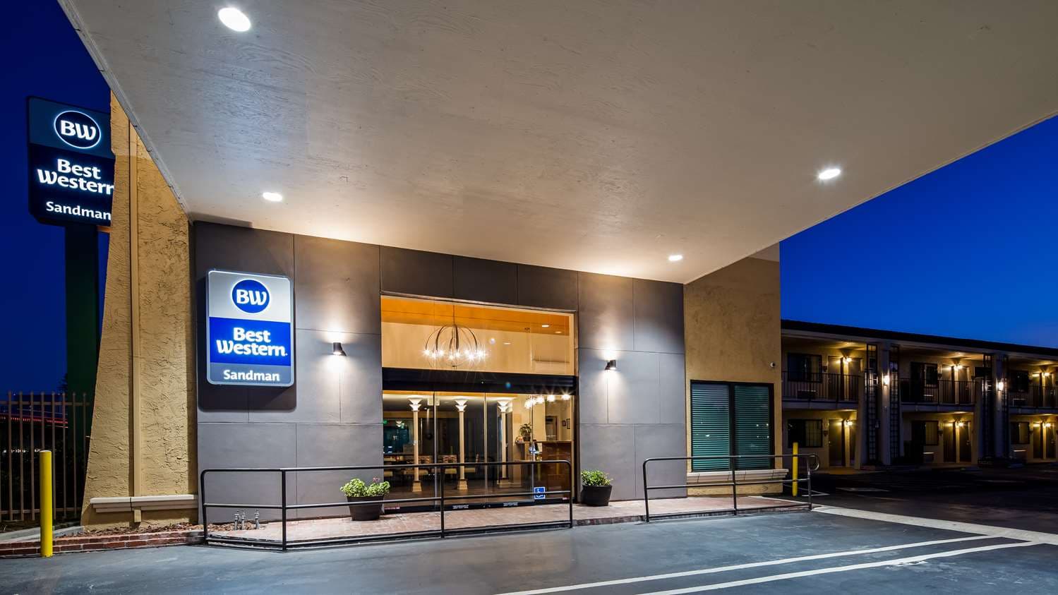 Best Western Sandman Hotel 5