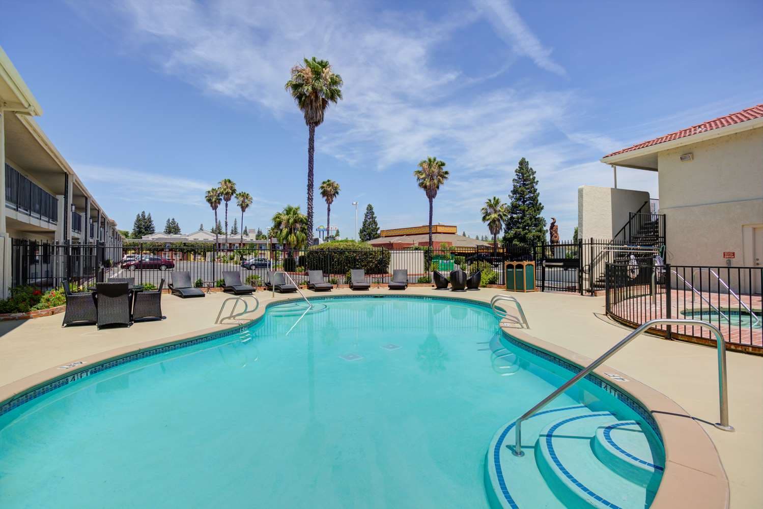Best Western Sandman Hotel 3