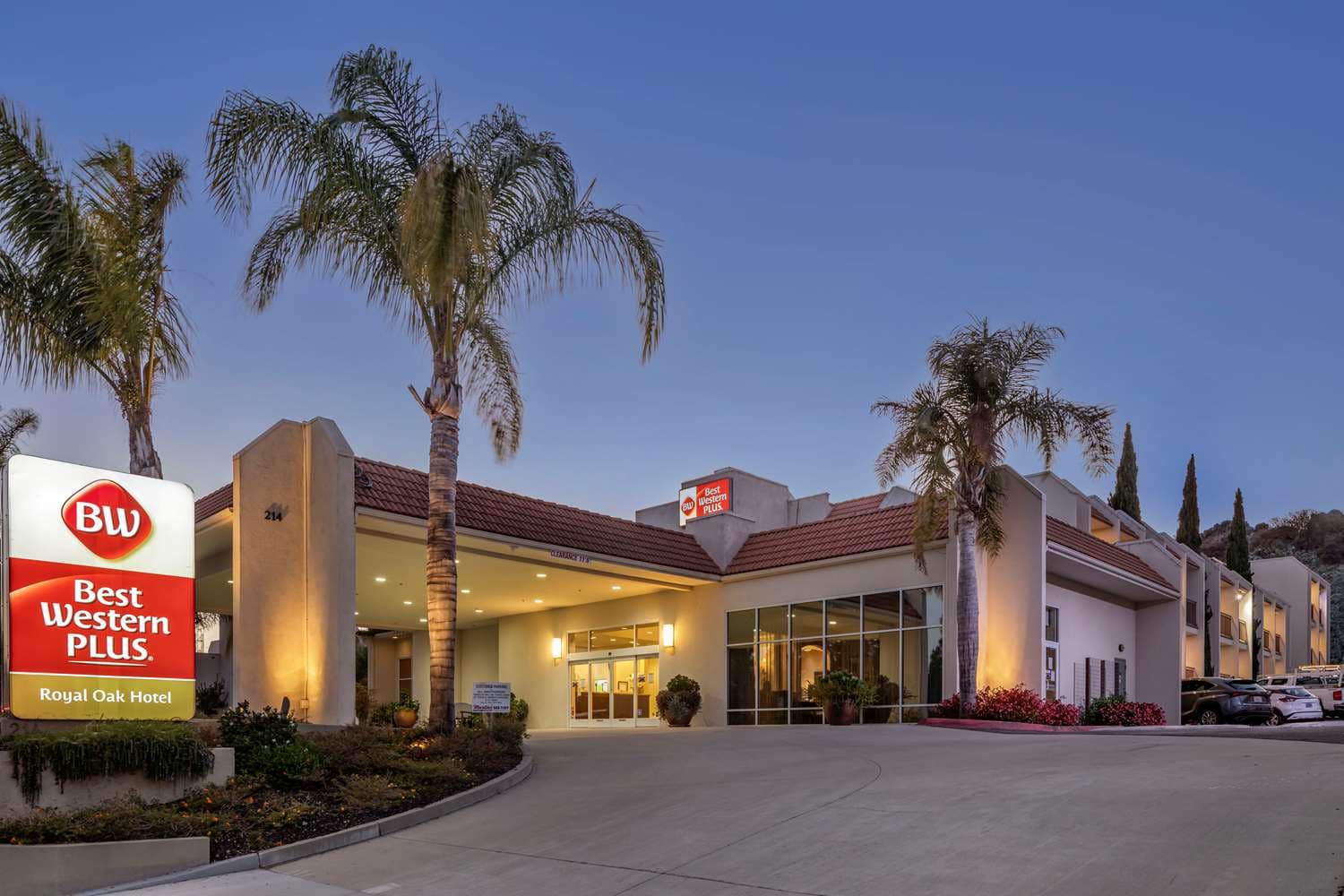 Best Western Plus Royal Oak Hotel 3