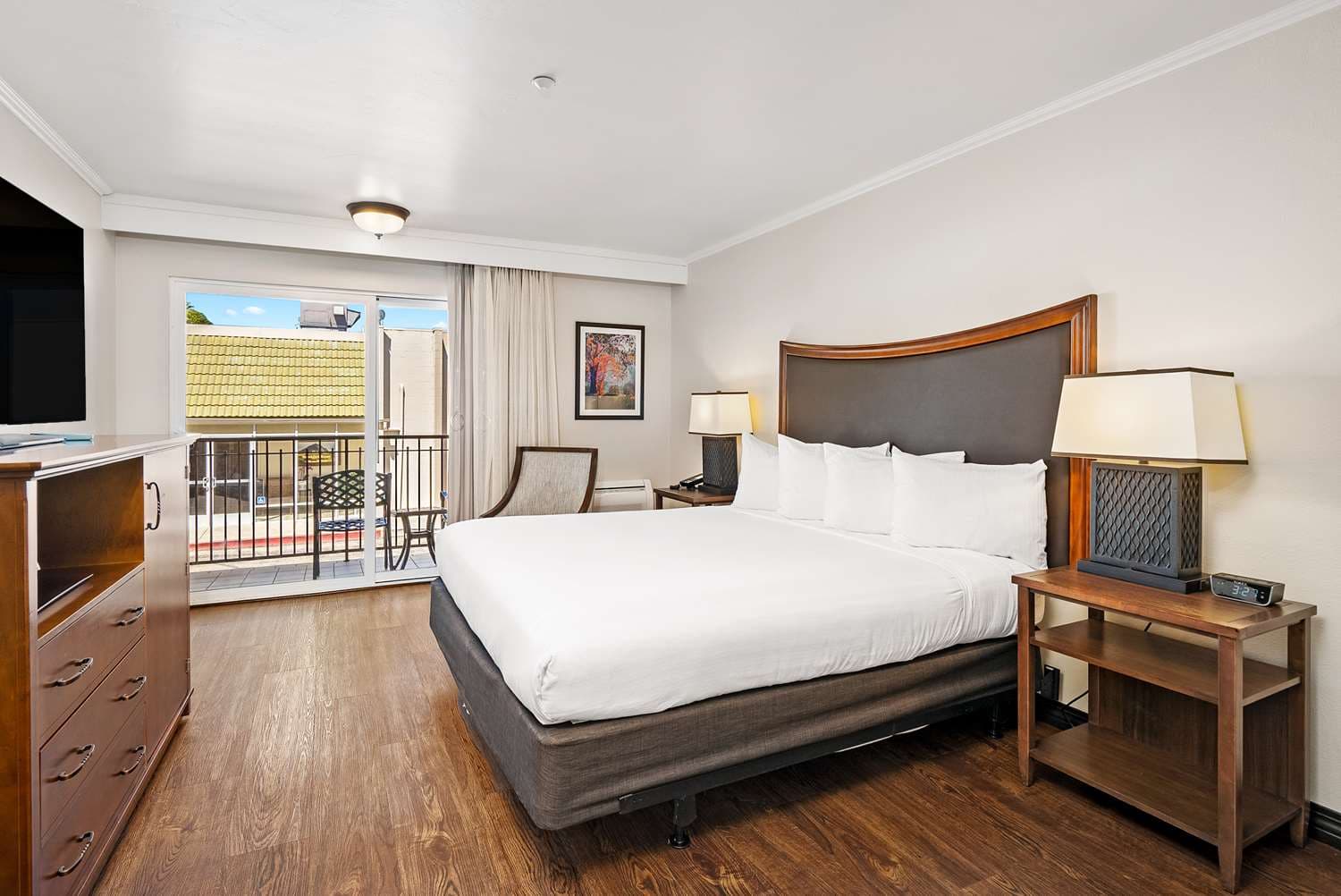 Best Western Plus Royal Oak Hotel 5