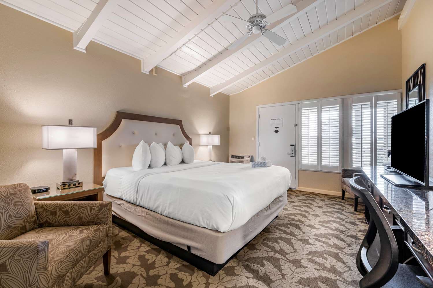 Best Western Plus Island Palms Hotel & Marina 3