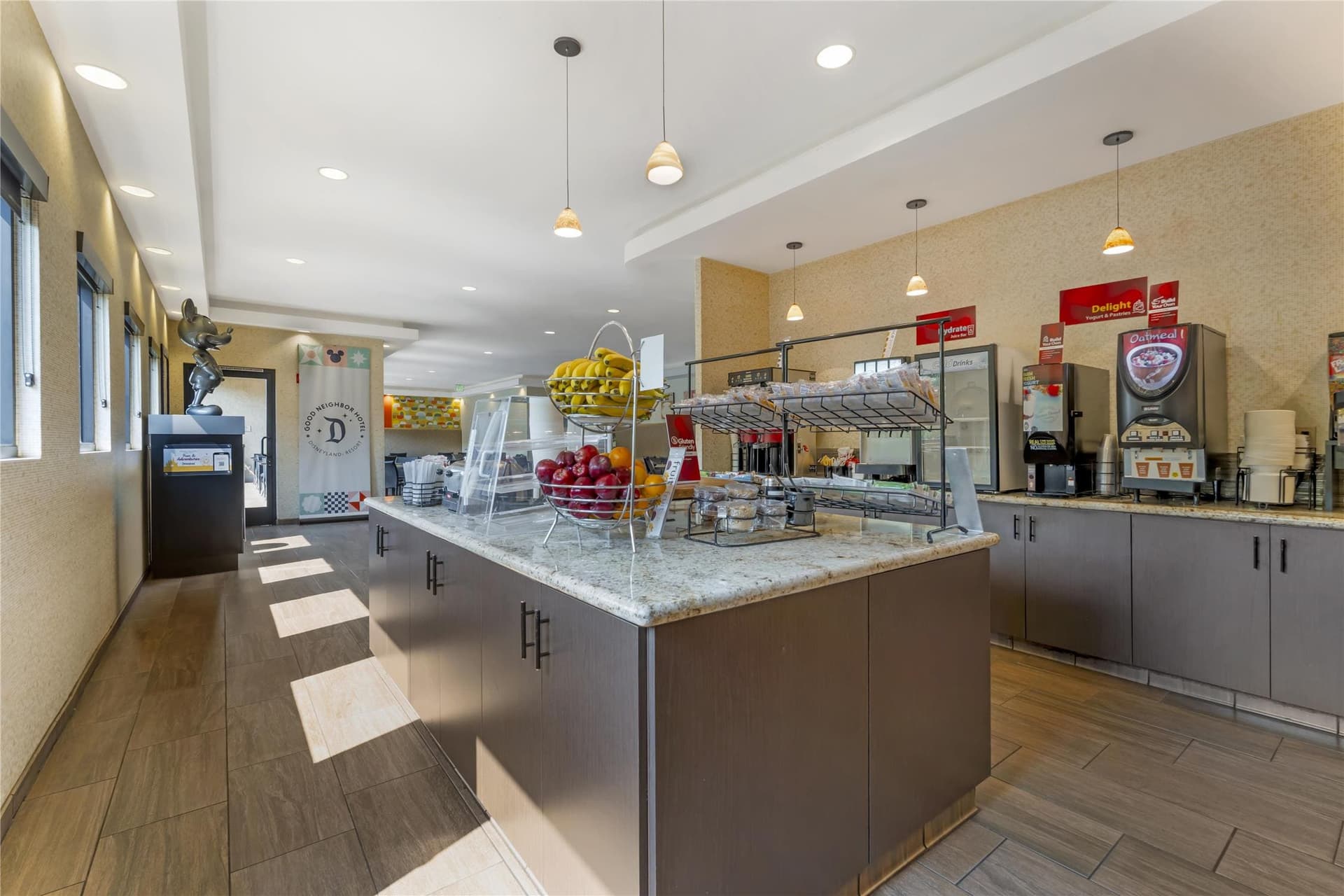 Best Western Plus Anaheim Inn 3