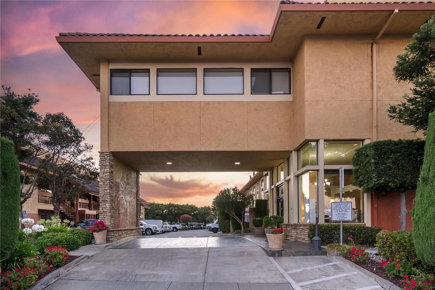 Best Western Plus Inn of Hayward 2