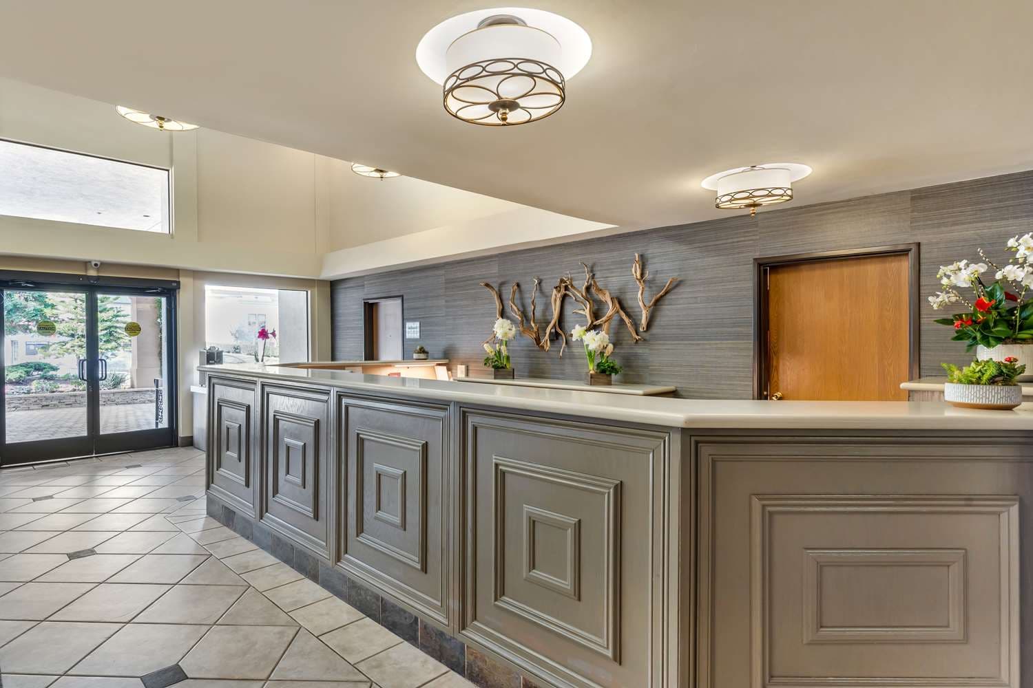 Best Western Plus Monterey Inn 3