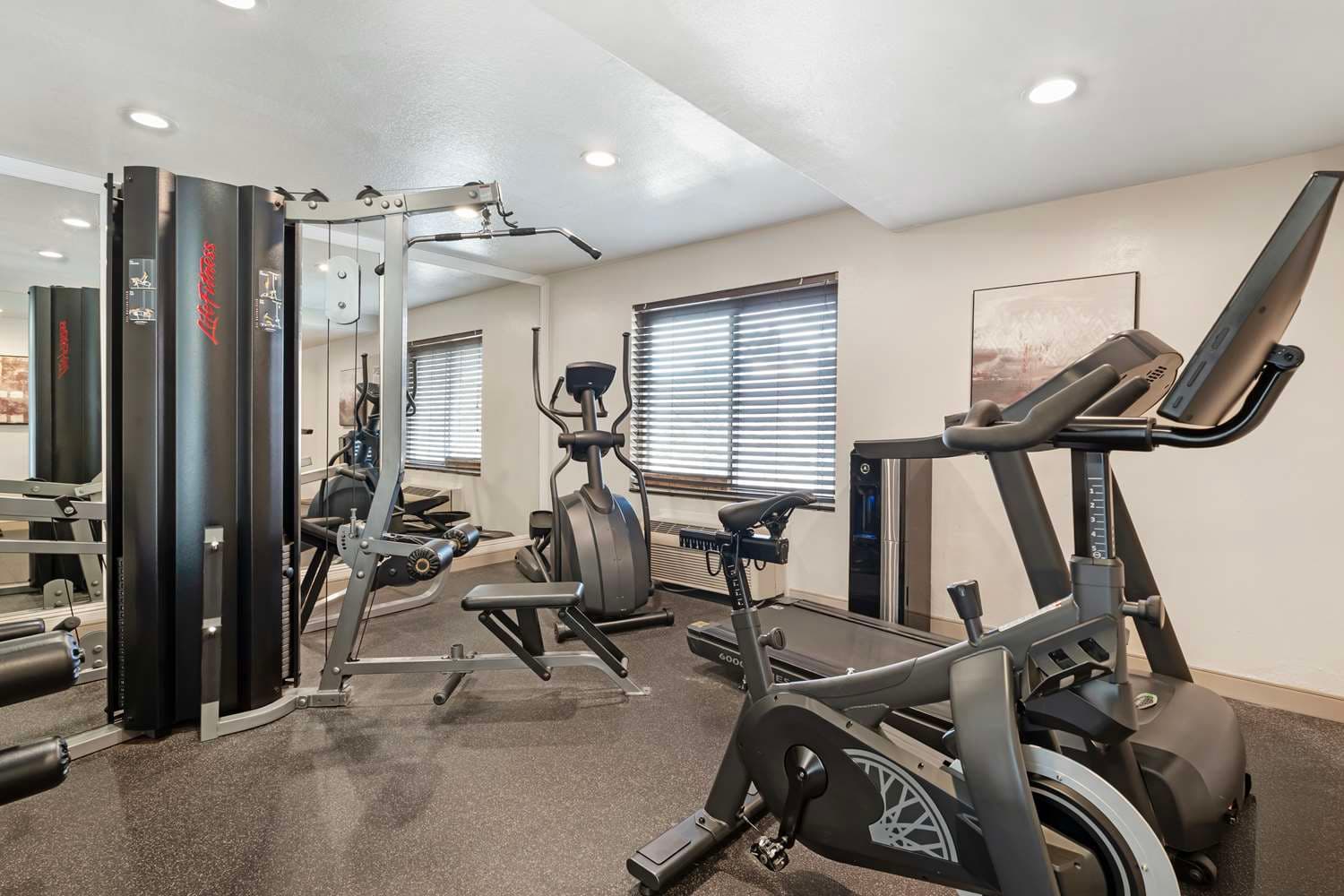 Best Western Plus Newport Mesa Inn 5