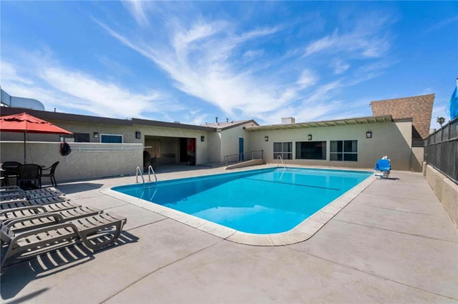 Best Western Desert Villa Inn 2