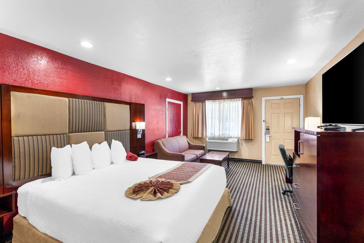 Best Western Plus Yosemite Way Station Motel