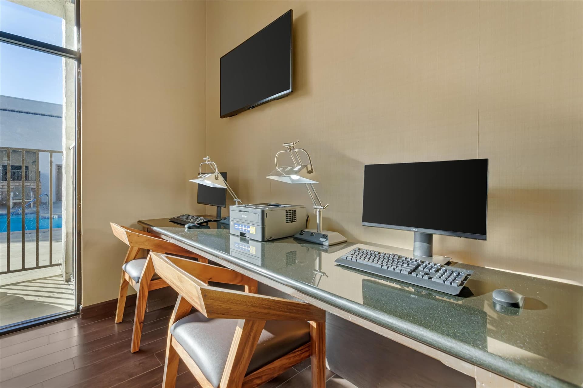 Best Western Plus Big America 4