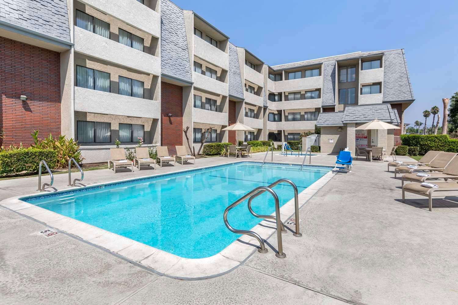 Best Western Plus West Covina Inn 5
