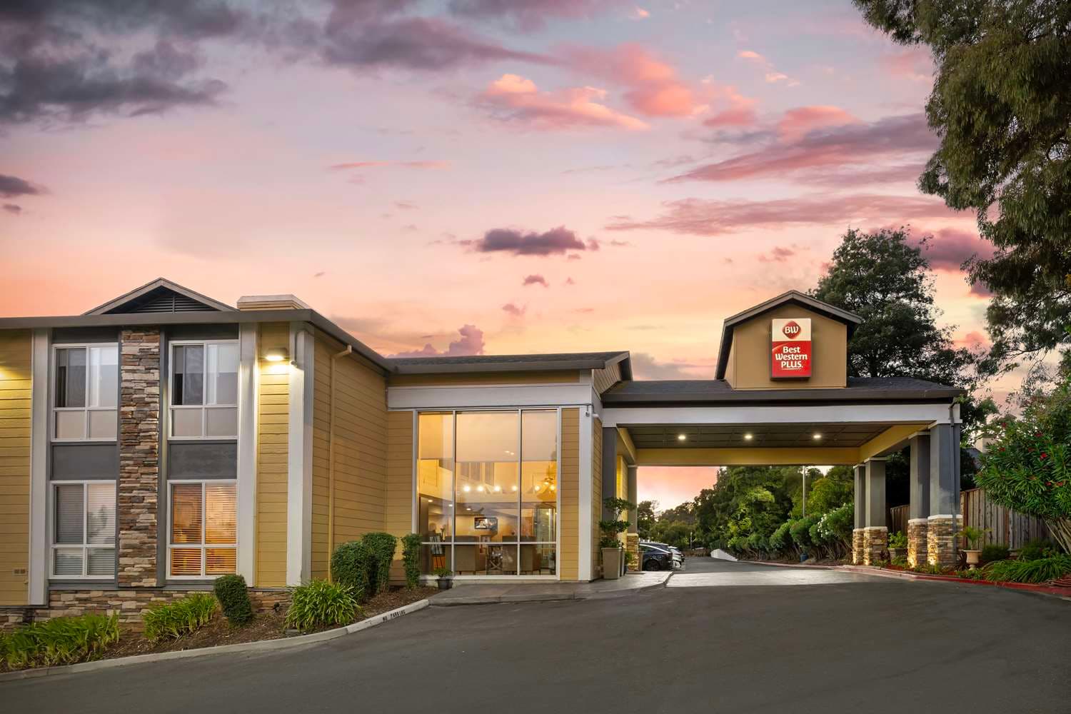 Best Western Plus Heritage Inn 3