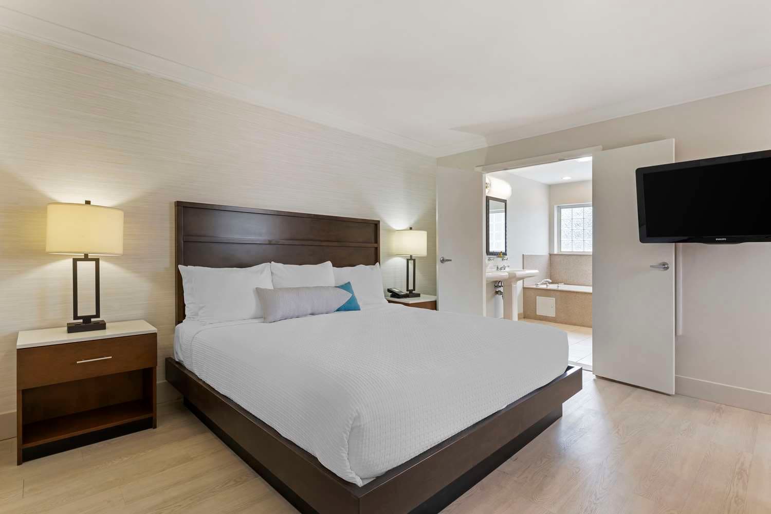 Best Western Plus All Suites Inn 3