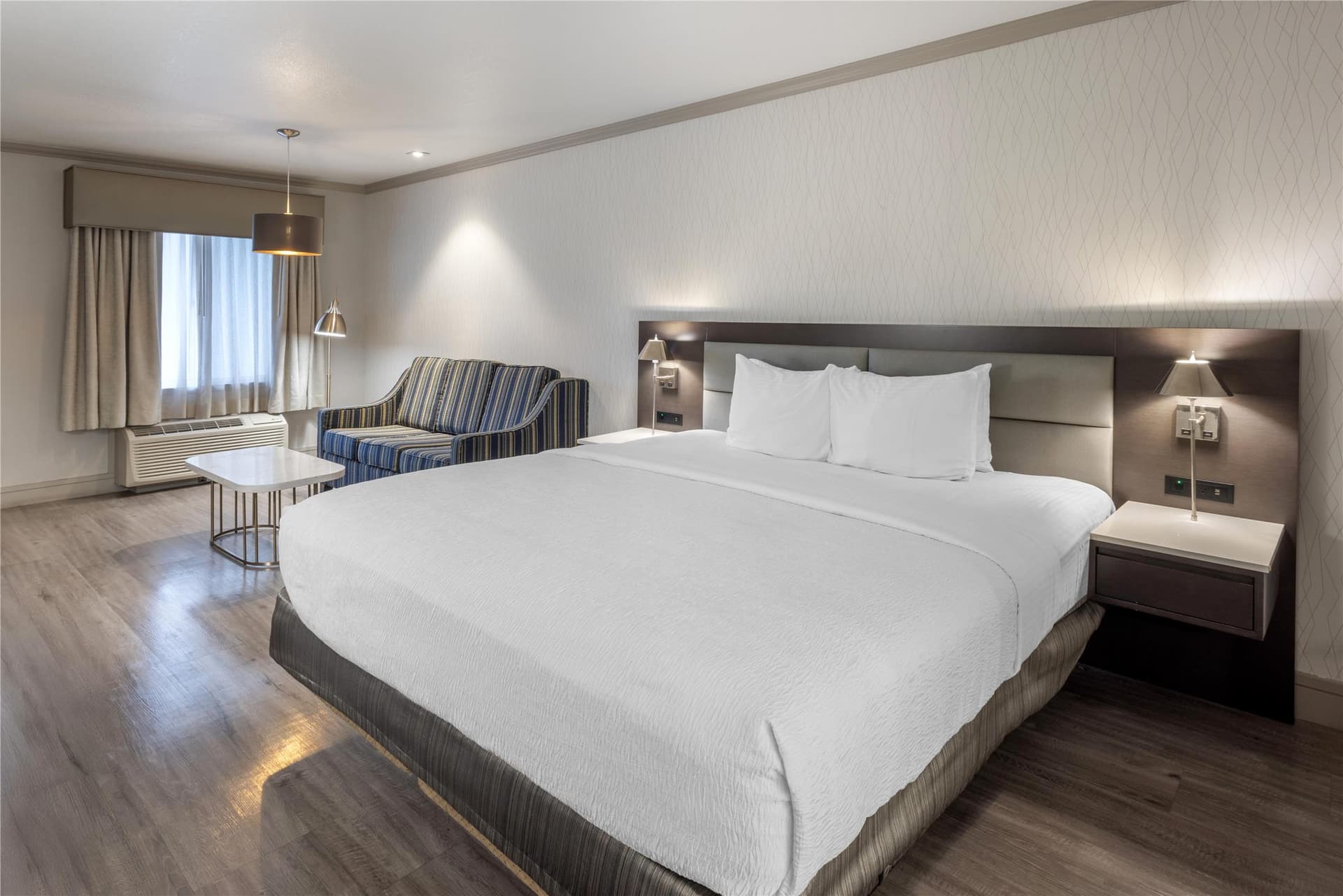 Best Western Plus Executive Suites 3