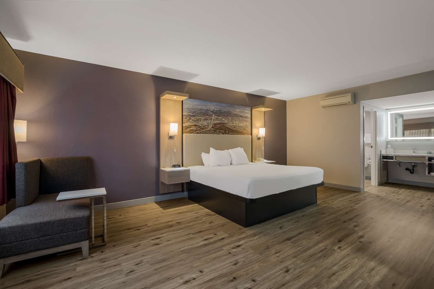 Best Western Diamond Bar Hotel & Suites 4