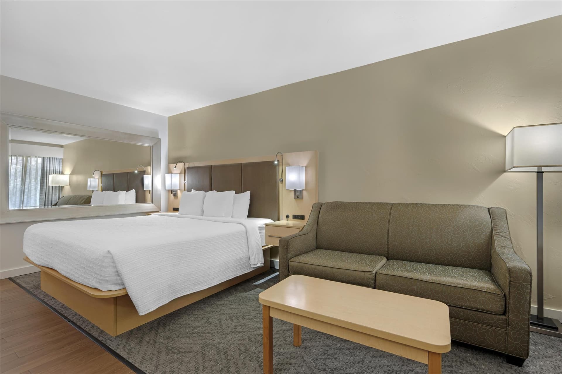 Best Western Plus South Coast Inn