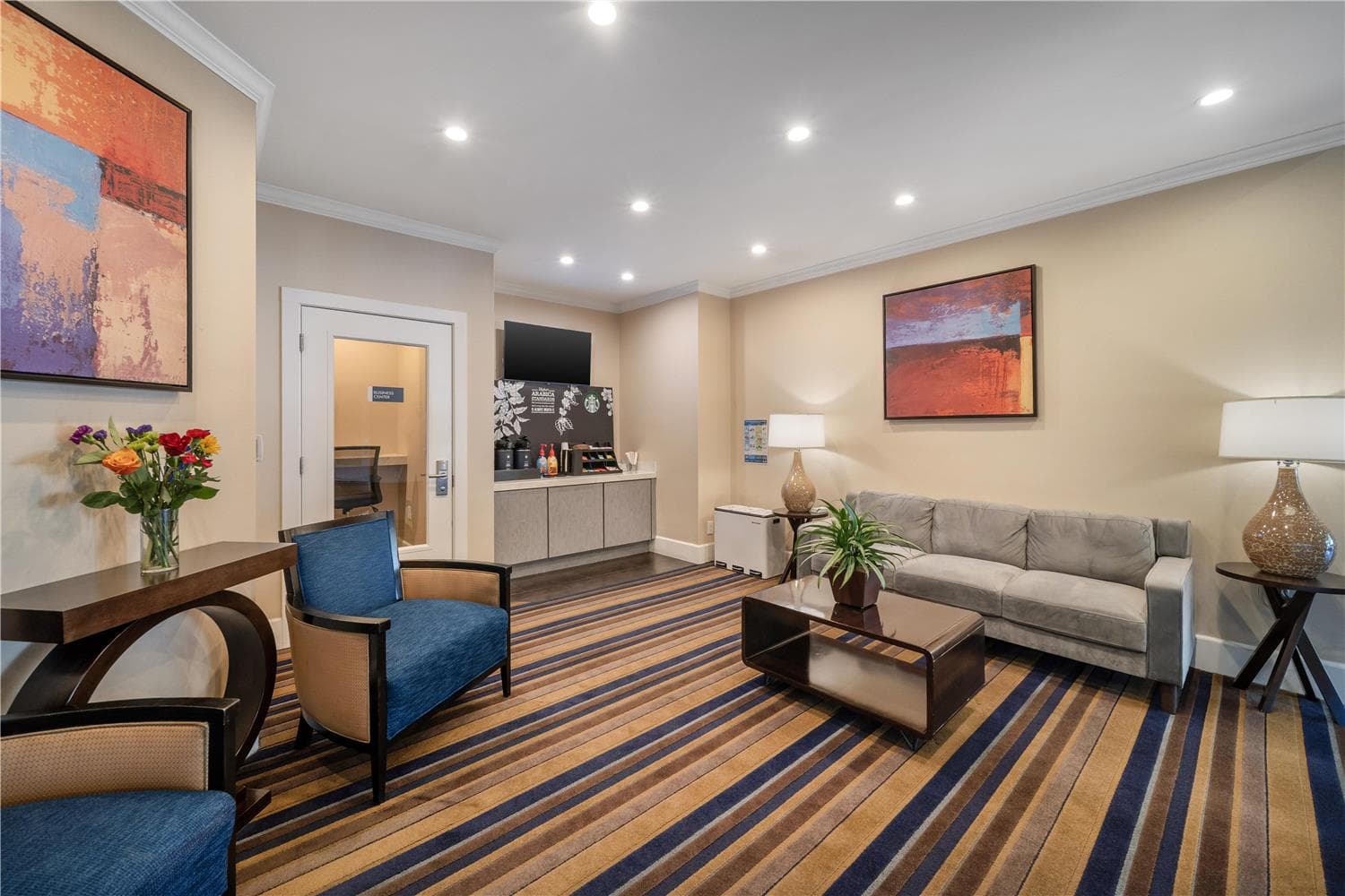 Best Western Plus Palm Court Hotel 4