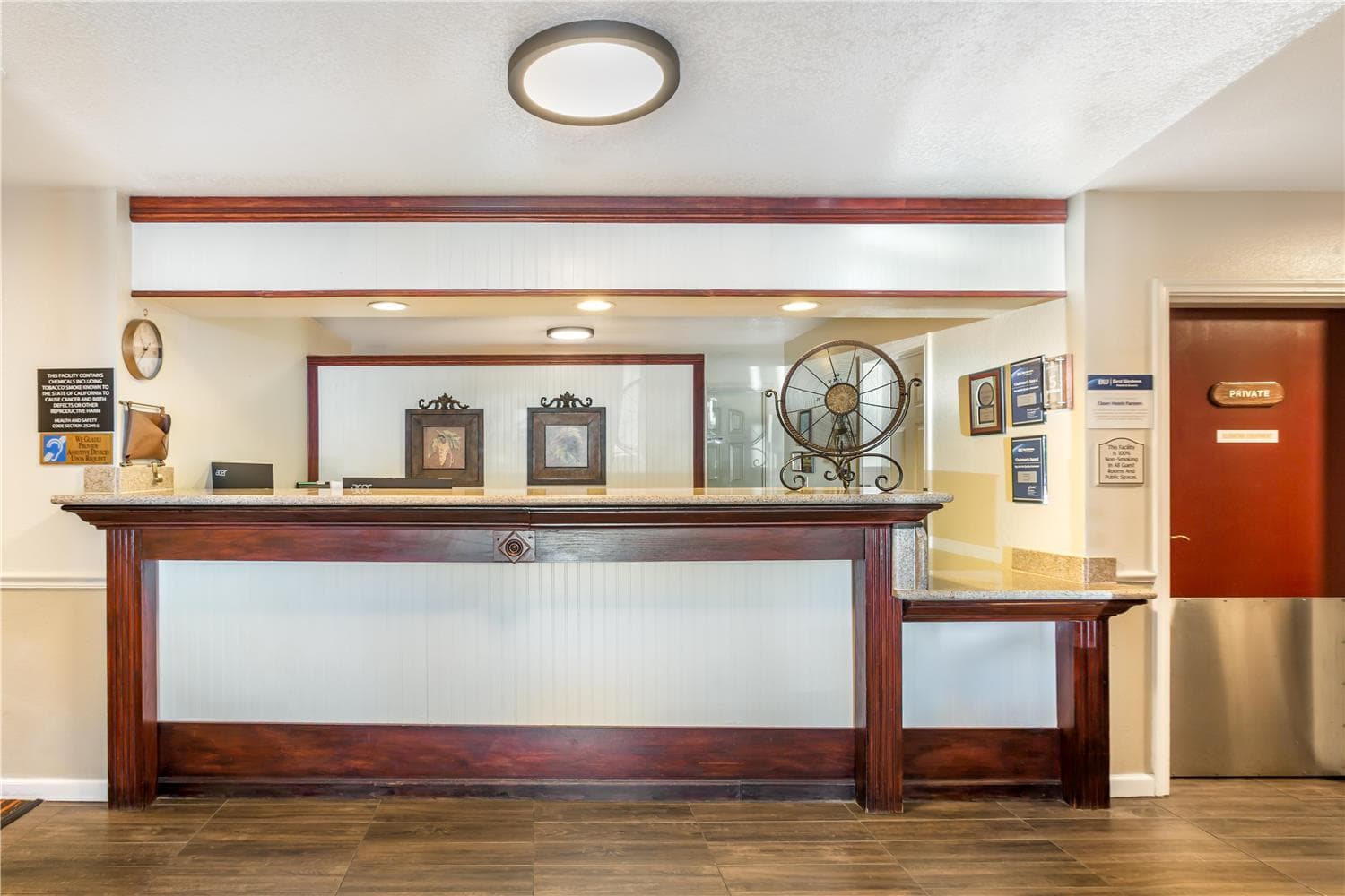 Best Western Luxury Inn 4