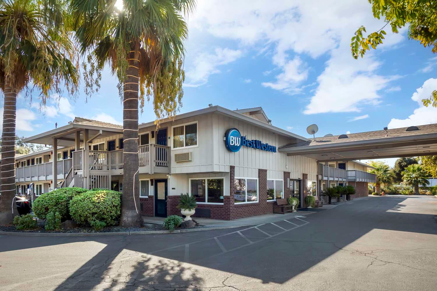 Best Western Shadow Inn 2