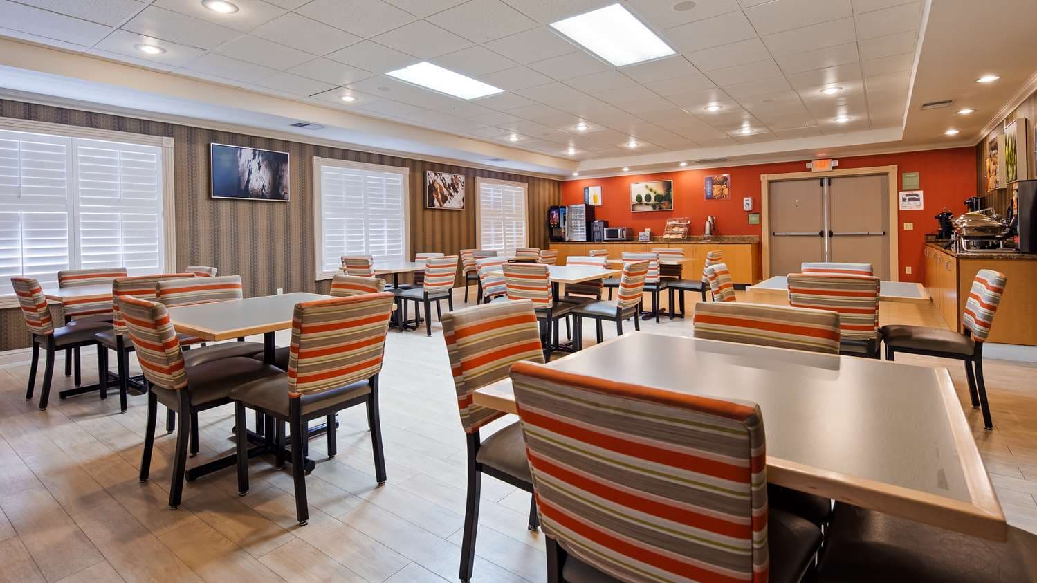 Best Western Plus Rama Inn & Suites 3