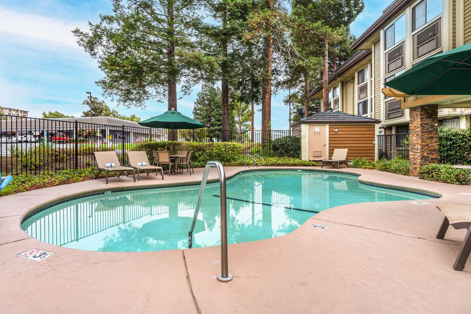 Best Western John Muir Inn 2