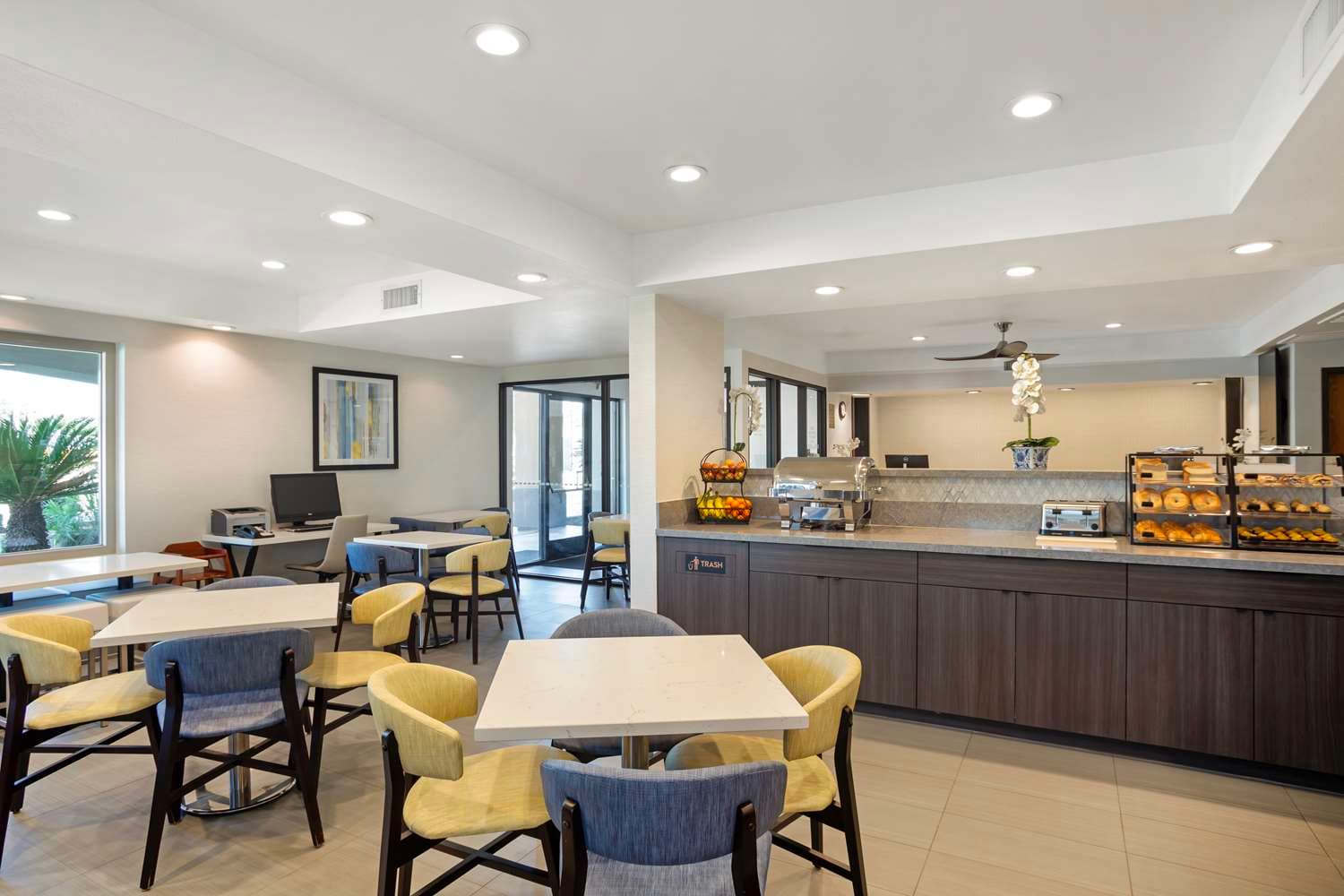 Best Western Exeter Inn & Suites 4