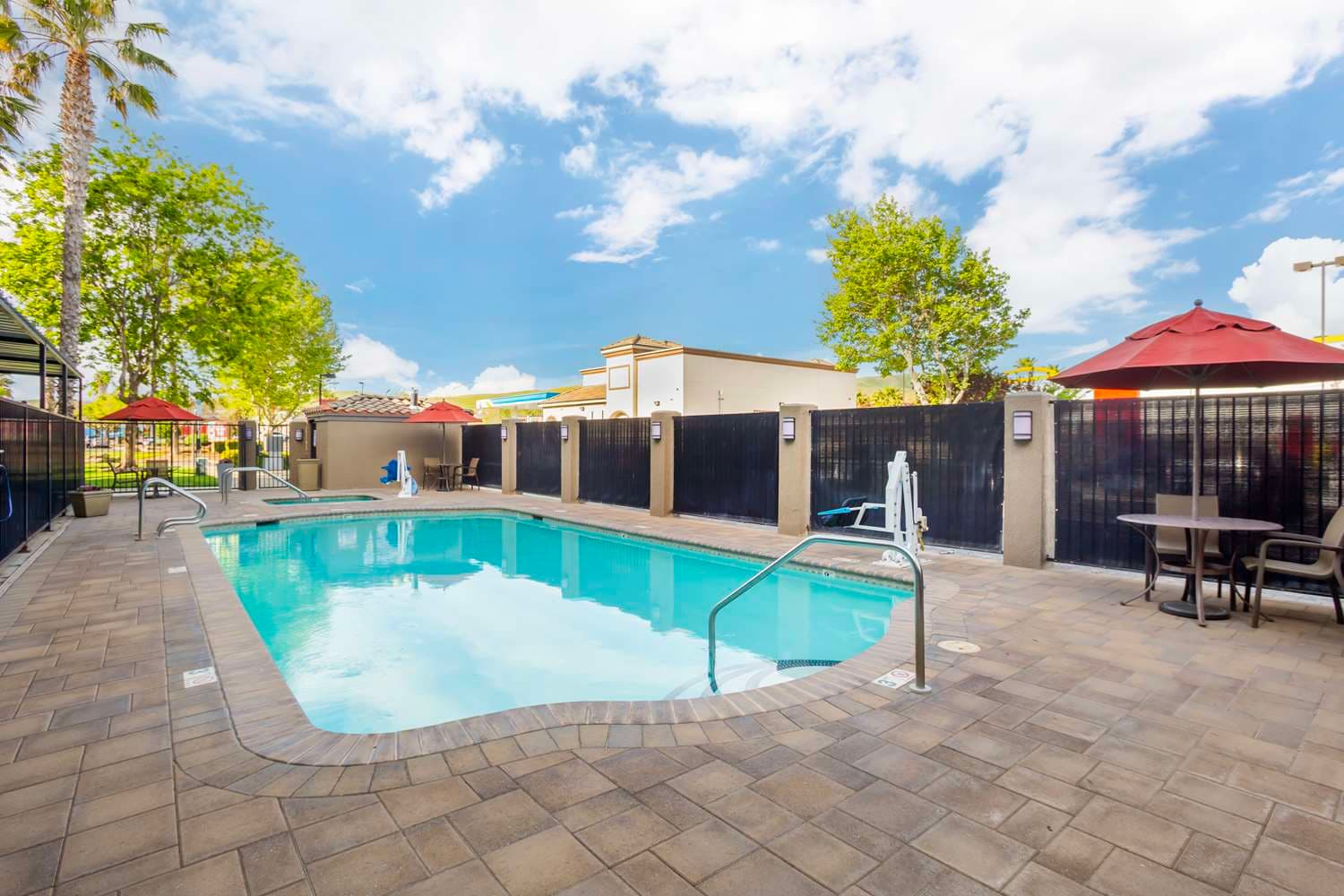 Best Western Plus Villa Del Lago Inn Patterson 4
