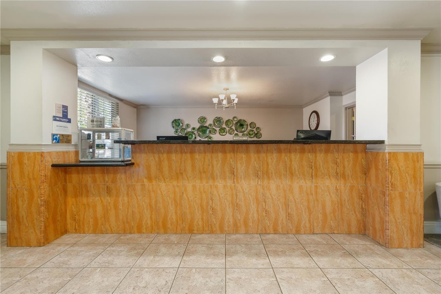 Best Western Plus John Jay Inn & Suites 2