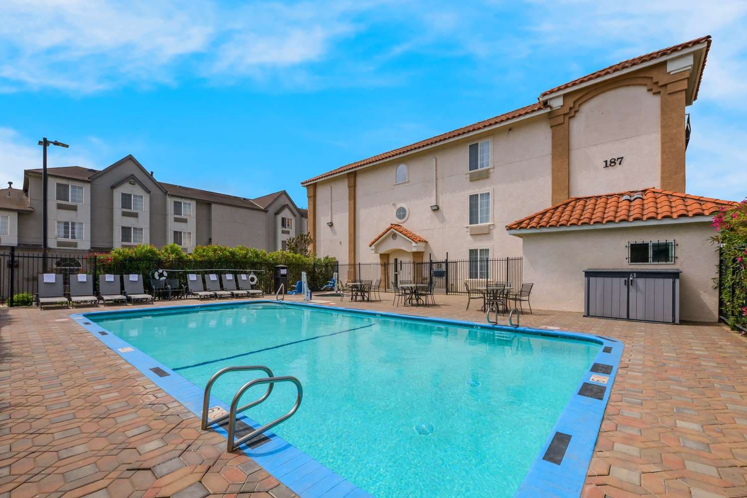 Best Western Salinas Valley Inn & Suites 2