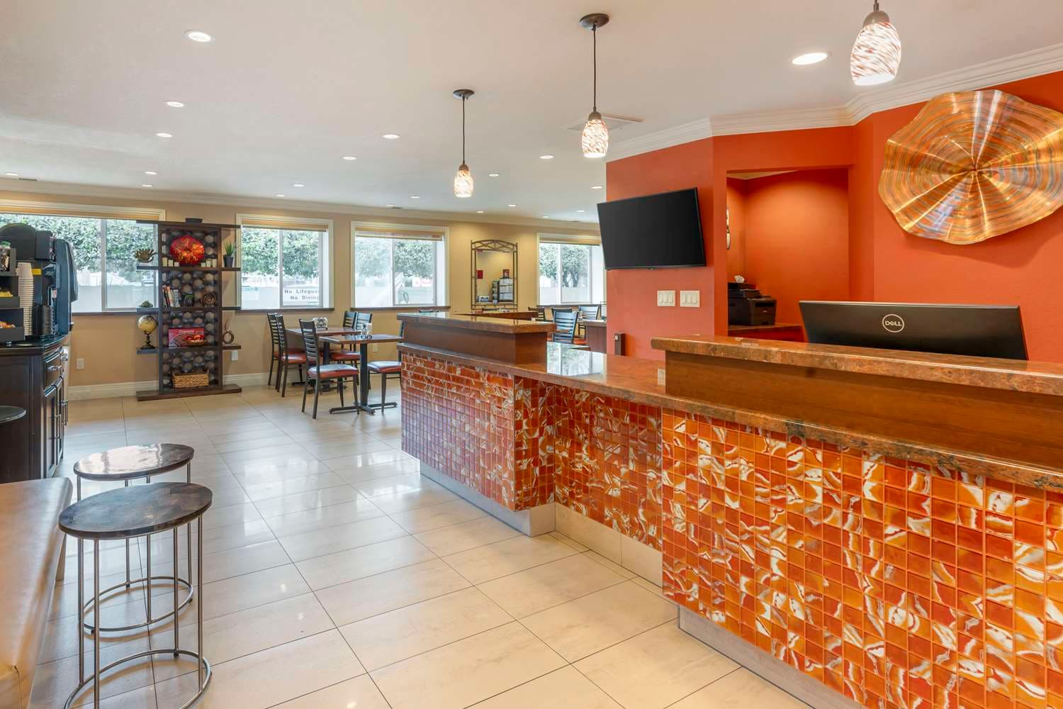 Best Western Plus Airport Plaza 2