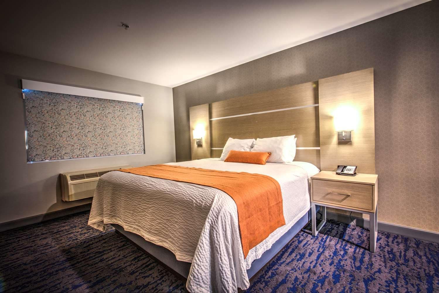Best Western Plus Media Center Inn & Suites 2