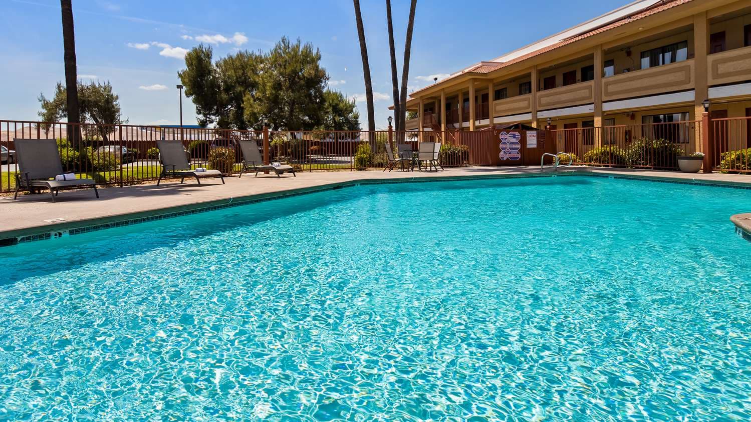 Best Western Apricot Inn 2