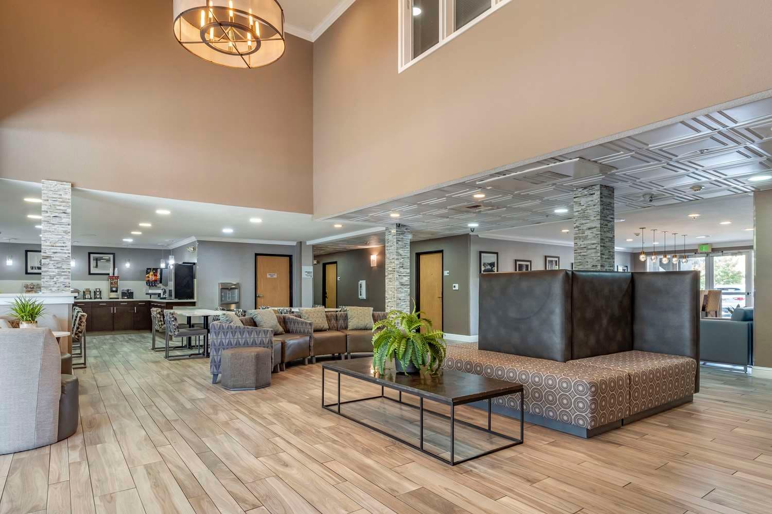 Best Western Plus Vineyard Inn 5