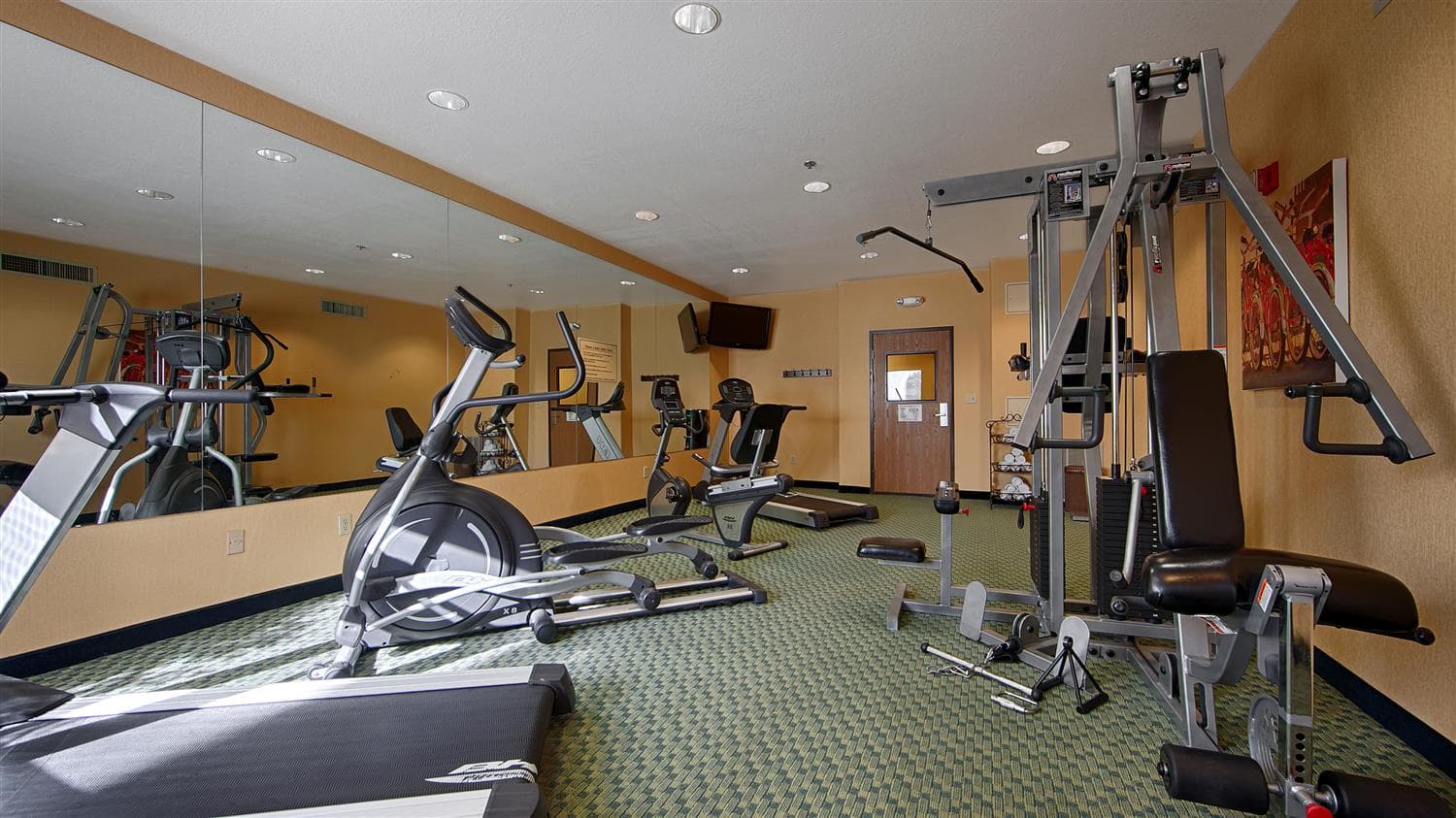 Best Western Plus Fresno Inn 5