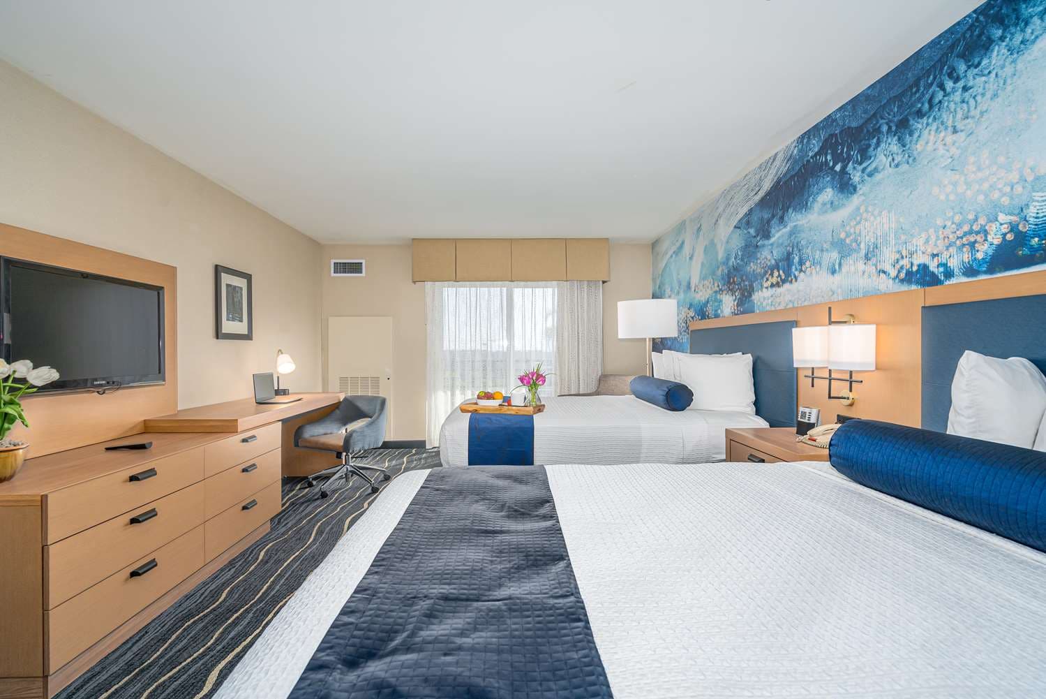 Best Western Plus Marina Gateway Hotel 4