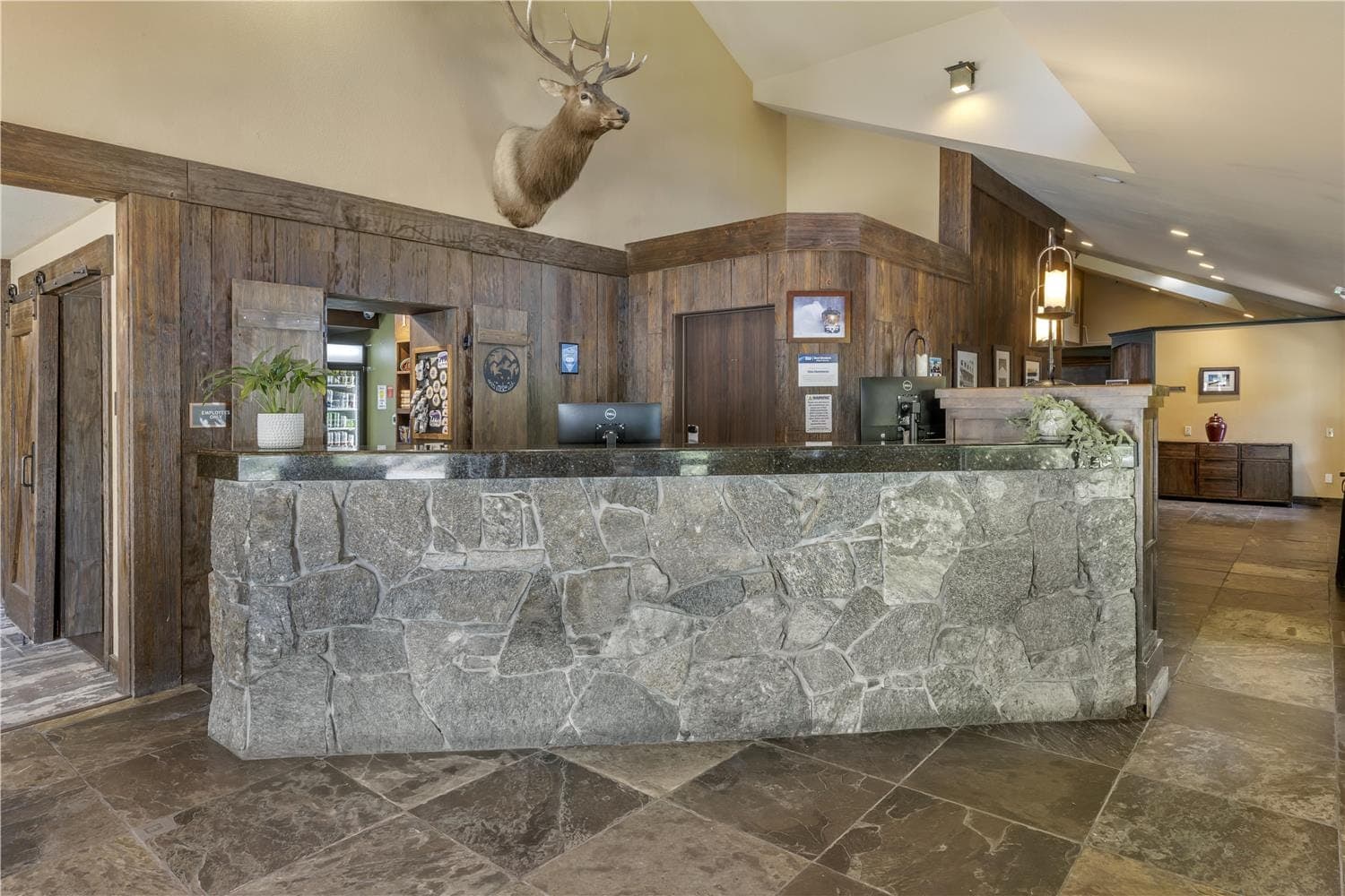 Best Western Plus Truckee-Tahoe Hotel 3