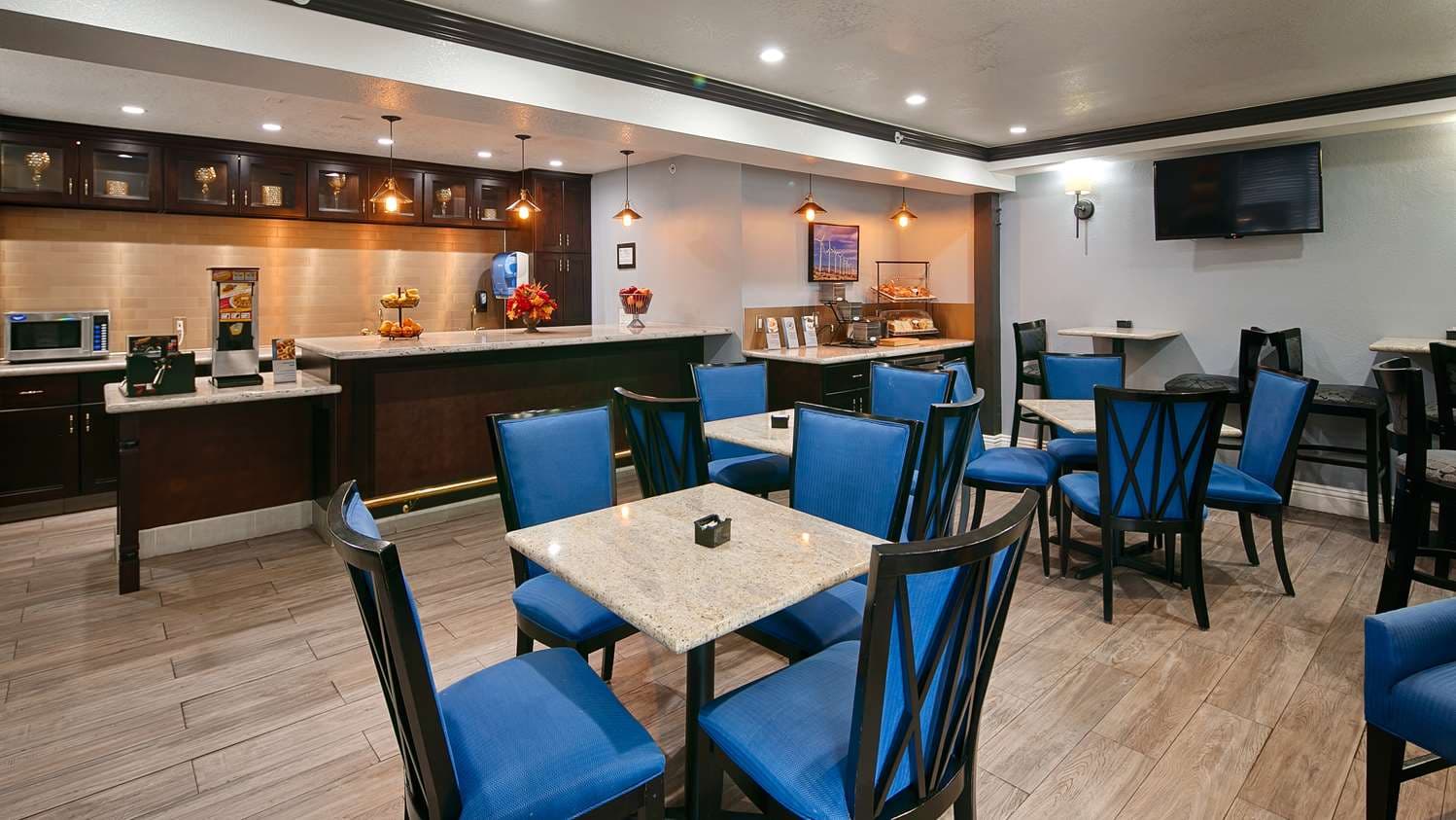 Best Western Plus Diamond Valley Inn 4