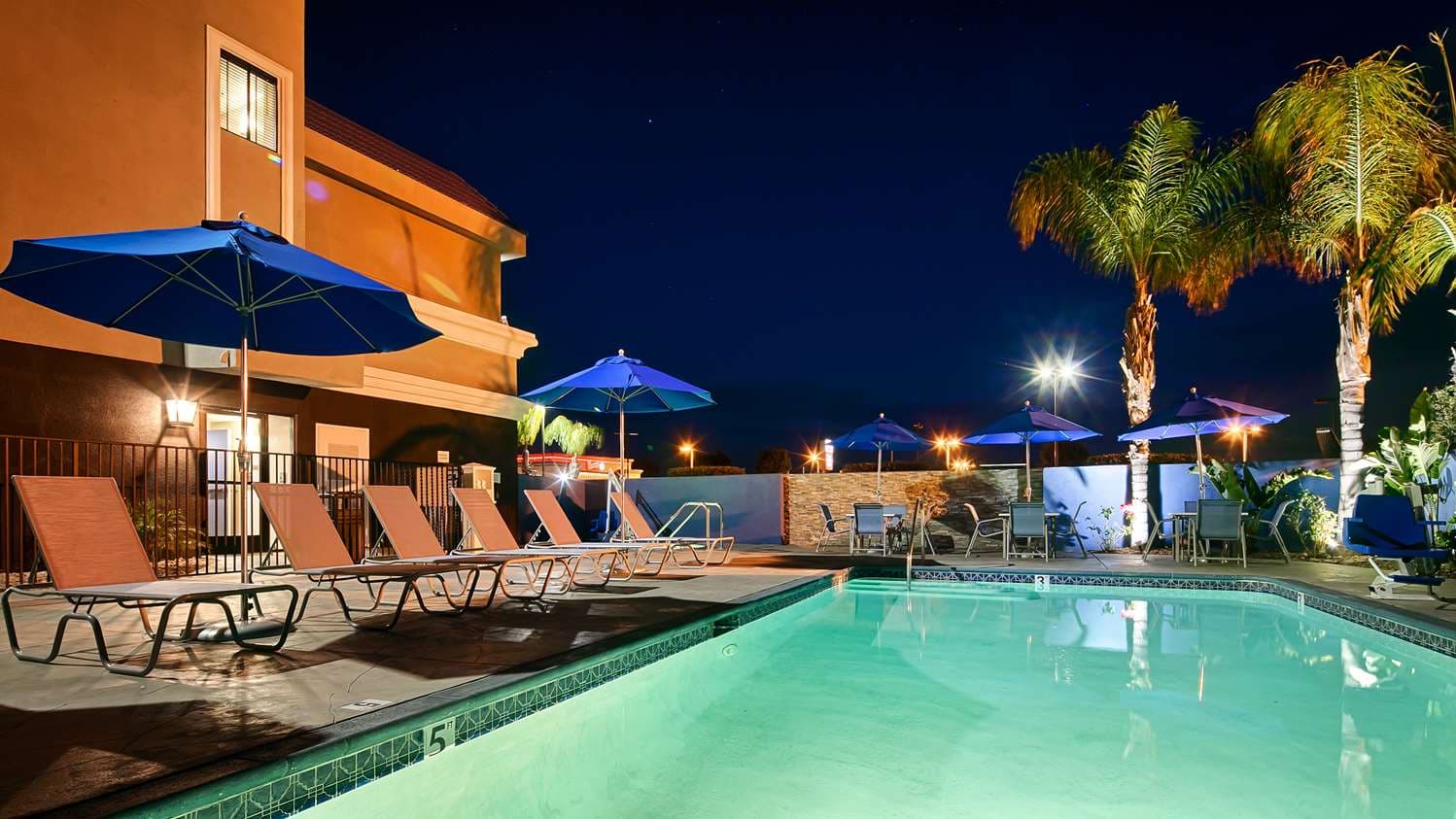 Best Western Plus Diamond Valley Inn 5